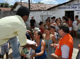 defesa cilvil entrega cestas basicas  foto walter rafael secom pb029