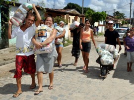 defesa cilvil entrega cestas basicas  foto walter rafael secom pb033