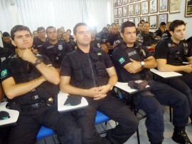 agentes penitenciários