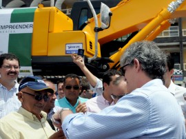 DIA DE INCLUSÃO PRODUTIVA  ENTREGA DE EQUIPAMENTOS24