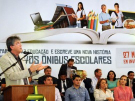 ENTREGA DE ÔNIBUS ESCOLAR12