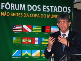 ricardo em brasilia critica falta de investimentos em estados nao sede da copa foto L. Barbosa secom pb (14)