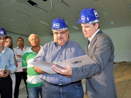 romulo visita obras do call center em campina grande (2)