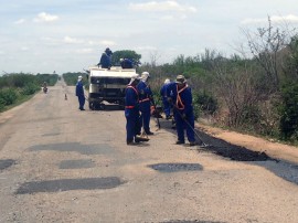 rodovias recuperação - PB-221 - Santa LuziaSão José do Sabugi