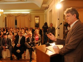 23.05.12 ricardo_assina_defensoria_publica_fotos_jose marques (3)