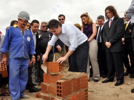 15.06.12  governo_participa_da_pedra_fundamental_da_acd_cg_foto_claudio goes (7)