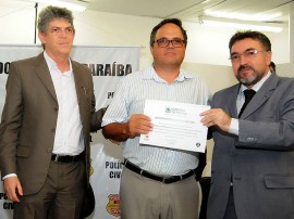 POLICIA CIVIL-ENTREGA DE CERTIFICADO (1)