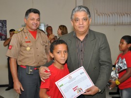 entrega_de_diplomas_aos_bombeiros_mirins_foto_jose_lins_16