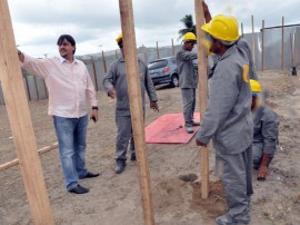 28.08.12 sec_fabio_maia_visita_incio_obras_aacd_cg_claudio goes (1)