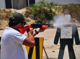 seds policia cursos de treinamento com armas nao letais foto kleide teixeira 174