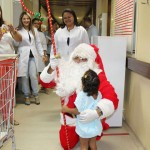 21.12.12 papai_noel_visita_hospital _trauma