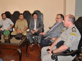 28.12.12_romulo_reuniao_seguranca (14)