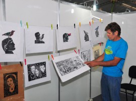 salao de artesanato artista francisco sales xilogravura e entalhe em madeira foto walter rafael (3)