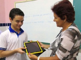 05.03.13 aulas_comecam_escolas_possuem_programa (1)