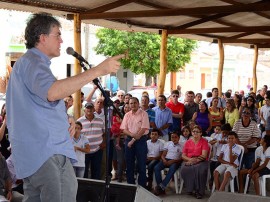 08.03.13 ricardo assina ordem serviço em cabaçeiras_fotos roberto guedes secom pb (2)