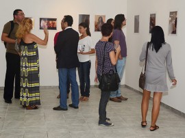 14.03.13 exposição variações do feminino_fotos roberto guedes secom pb (4)