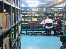 biblioteca publica da funesc foto roberto guedes 46 270x202 - Reforma da biblioteca do Espaço Cultural começa em junho