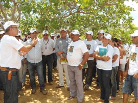 18.04.13 dia campo maturia 11 270x202 - Emepa leva tecnologia da produção integrada do caju para Maturéia