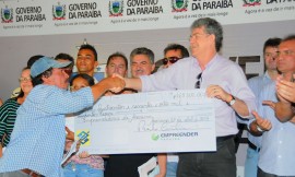 ARARUNA12 270x162 - Ricardo autoriza licitação de adutora e entrega créditos em Araruna