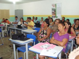 Merendeiras araçagi 2 270x202 - Governo promove curso de manipulação de alimentos na cidade de Araçagi