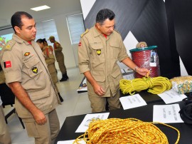 bombeiros equipamentos e inicio do curso de bombeiros na unidade do cabo branco foto kleide teixeira 71