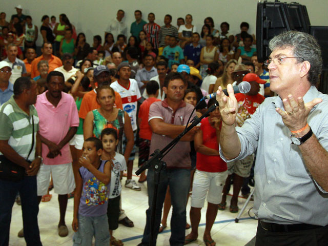 ginasio em sao miguel de taipu foto francisco frança 5 - Governo inaugura primeiro ginásio esportivo de São Miguel de Taipu