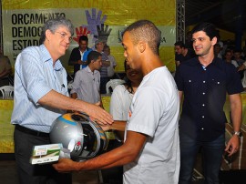 18.05.13 orcamento democratico pombal fotos roberto guedes secom pb 1 270x202 - Governador oficializa Tarifa Verde e entrega benefícios