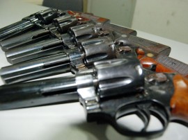 Armas apreendidas 01.07.2011 0141 270x202 - Polícia apreende mais de 179 quilos de drogas e 892 armas em quatro meses