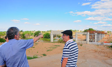 PATOS PONTE JATOBA portal - Estado assina convênios para construir mais 879 casas em Patos