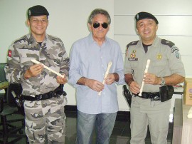 doações flauta batalhão PORTAL1 270x202 - Projeto de Música da Polícia Militar em Campina Grande recebe doação de flautas doces