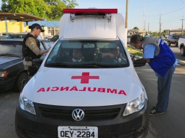 operacao sinal branco policia rodoviaria e agevisa ambulancias irregulares foto jose lins 621 270x202 - Blitz conjunta da Agevisa-PB e PRF notifica sete ambulâncias e dá prazo de 72h para regularização