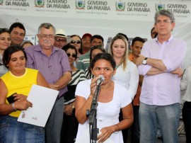 ricardo entrega casas em sao bentinho foto francisco frança 6 270x202 - Ricardo entrega casas para famílias carentes em São Bentinho