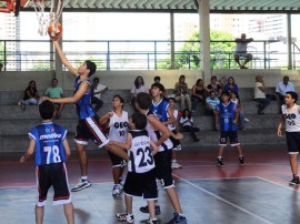 07.06.13 final basquete masculino 6 270x202 - Basquete masculino e futebol de campo movimentam Jogos Escolares 2013