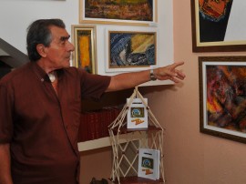 artesanato calberto falci pintura de quadro com tela de couro foto walter rafael 18 270x202 - 18º Salão de Artesanato movimenta Campina Grande