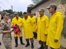 defesa civil bombeiros especionam areas de risco timbo foto kleide teixeira 242