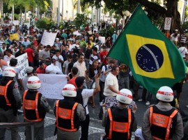 movimento pelo passe livre foto francisco franca 83 270x202 - Polícias não registram ocorrências graves durante protestos na Paraíba