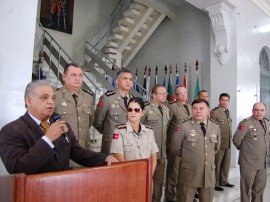 16.07.13 passagem de comando fotos werneck moreno 41 270x202 - Polícia realiza solenidade militar para formalizar passagem de comandos