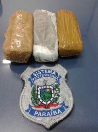 DROGAS 202x270 - Agentes Penitenciários apreendem droga na Penitenciária Média