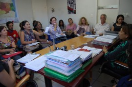 Reunião Catadores Fotos Fernanda Medeiros 22.07 9 270x179 - Cida Ramos recebe catadores e garante celeridade no projeto de Economia Solidária