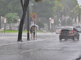 chuvas em joao pessoa foto jose lins 53 101 270x202 - Três açudes sangram e Aesa prevê mais chuvas nas próximas 24 horas