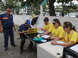 detran treina em blitz novos concursados 1 270x202 - Detran realiza blitz com participação dos agentes de trânsito concursados