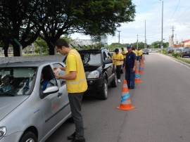 detran treina em blitz novos concursados 21 270x202 - Detran realiza blitz com participação dos agentes de trânsito concursados