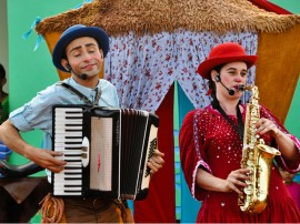 maria botina e lampezao 011 270x202 - Artes plásticas, circo e dança são destaques do Festival de Areia