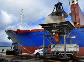 movimentacao porto de cabedelo foto kleide teixeira 128 270x202 - Porto movimenta mais de 266 mil toneladas de produtos em dois meses