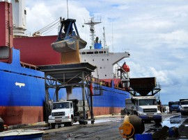 movimentacao porto de cabedelo foto kleide teixeira 441 270x202 - Porto movimenta mais de 266 mil toneladas de produtos em dois meses