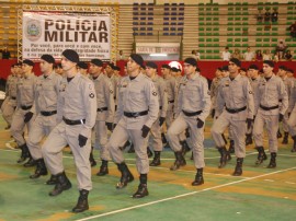 pm formatura no ronaldoao com romulo gouveia 3 270x202 - Governo forma novos policiais militares e garante reforço do efetivo no Estado