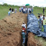 16.08.13 agricultores_constroem_barragem_subterrnea (5) (1)