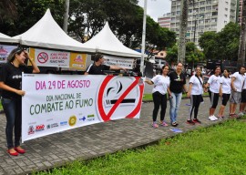 29.08.13 estudantes lagoa babajismo fotos jose lins 47 270x192 - Estudantes ‘abraçam’ a Lagoa no Dia de Combate ao Fumo