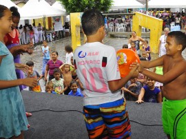 30.08.13 FAC acao comunitaria renascer fotos roberto guedes secom pb 99 270x202 - Governo realiza ação social no Distrito Mecânico, em João Pessoa