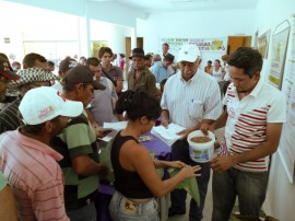 emater inclusao produtiva na regiao de sousa agricultores 1 270x202 - Agricultores da região de Sousa acessam ações levadas pela Jornada de Inclusão Produtiva